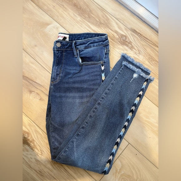 ANTHROPOLOGIE DRIFTWOOD JEANS - Picture 5 of 7